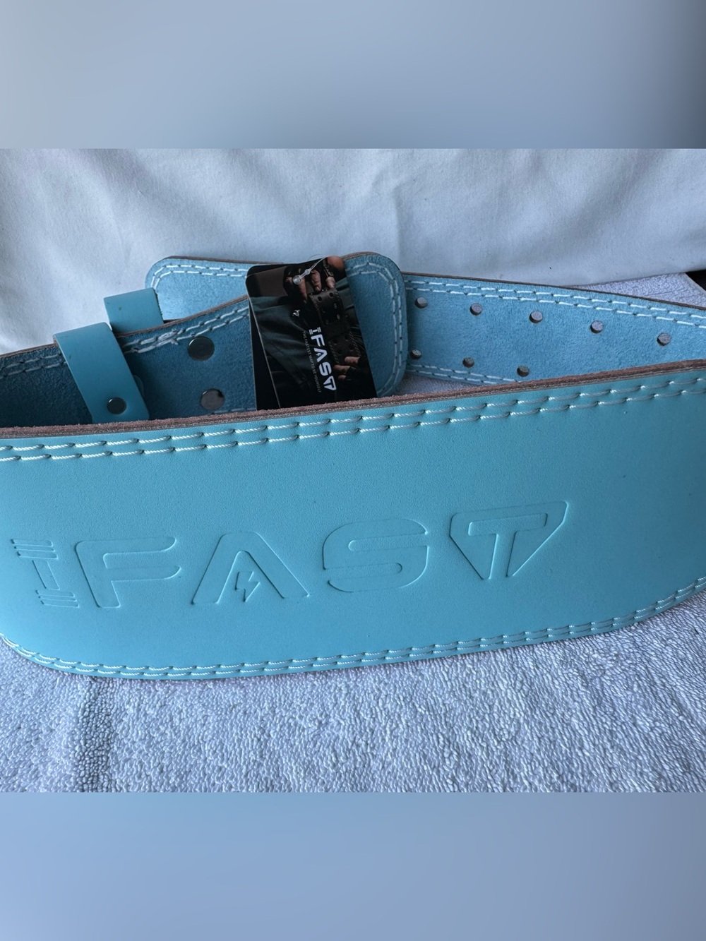 Men’s Weightlifting Belt in Teal Blue